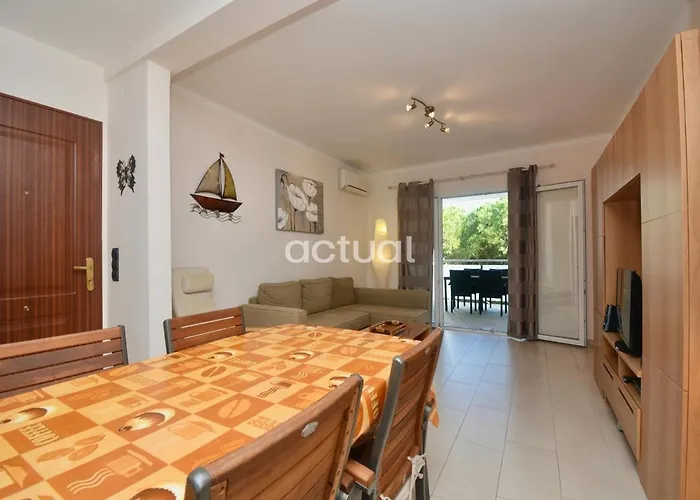 Apartment Bris Mar 15 *